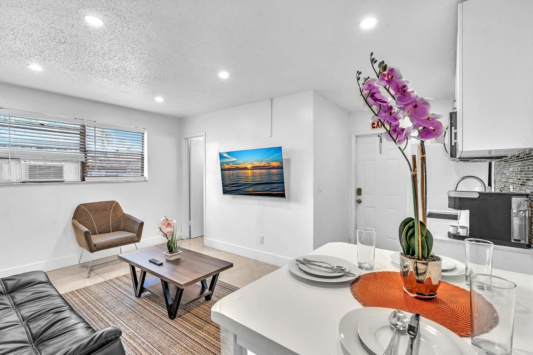New Boutique 1 Bdrm Close To Beach & Casino #211 할리우드 외부 사진