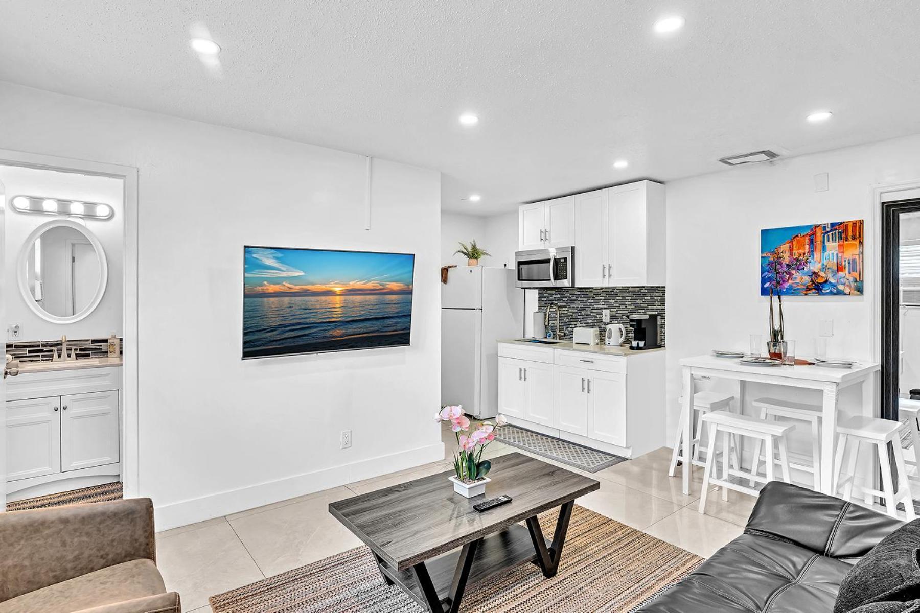 New Boutique 1 Bdrm Close To Beach & Casino #211 할리우드 외부 사진